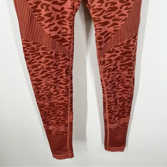 Varley Women’s Seamless Orange Animal Printed Workout Leggings Size Small - Picture 3 of 8
